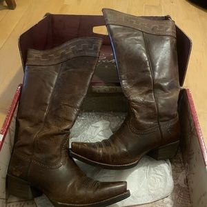 Womens Ariat leather boots